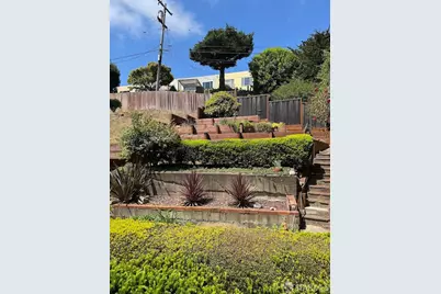2051 10th Avenue, San Francisco, CA 94116 - Photo 10