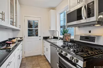 3390 16th Street, San Francisco, CA 94114 - Photo 14