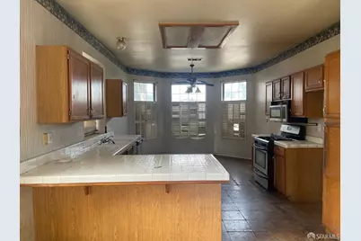 2222 W Vine Street, Visalia, CA 93291 - Photo 2