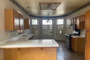 2222 W Vine St, Visalia, CA 93291 - Photo 2