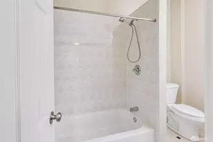 1364 E 27th St, Oakland, CA 94606 - Photo 14