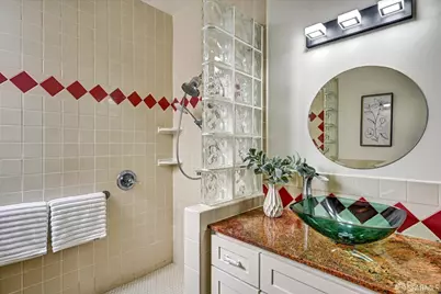 1525 Lawton Street, San Francisco, CA 94122 - Photo 20
