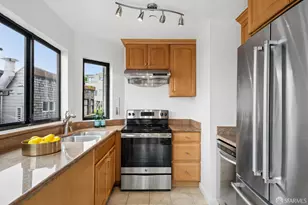 2 Fallon Pl, San Francisco, CA 94133 - Photo 10