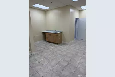 2889 24th Street, San Francisco, CA 94110 - Photo 4