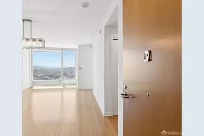 425 1st Street #4304, San Francisco, CA 94105 - Photo 2