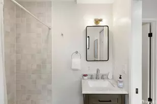 306 Lily St, San Francisco, CA 94102 - Photo 10
