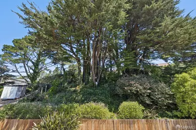727 Lockhaven Drive, Pacifica, CA 94044 - Photo 24