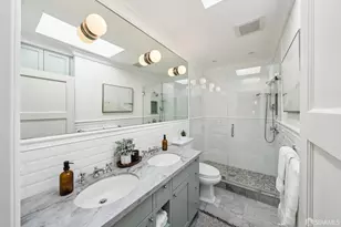 73 Almaden Ct, San Francisco, CA 94118 - Photo 30
