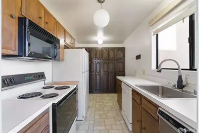 920 Beach Park Boulevard #42, Foster City, CA 94404 - Photo 16