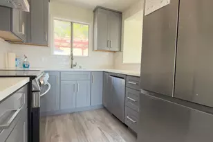 15938 Carolyn St, Castro Valley, CA 94578 - Photo 8