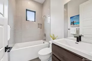 626 54th St, Oakland, CA 94609 - Photo 54