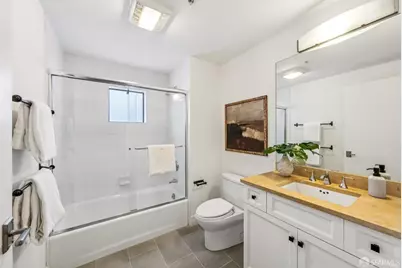 3375 17th Street #301, San Francisco, CA 94110 - Photo 20