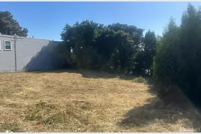 9809 Macarthur Boulevard, Oakland, CA 94605 - Photo 2