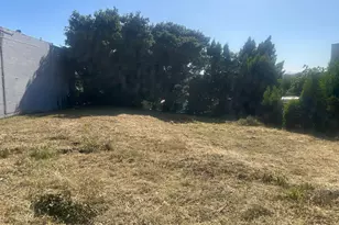 9809 MacArthur Blvd, Oakland, CA 94605 - Photo 1