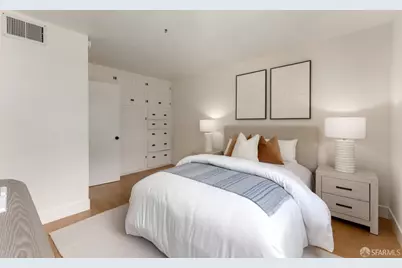 1425 Lakeside Drive #209, Oakland, CA 94612 - Photo 14