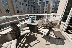 220 Lombard St, San Francisco, CA 94111 - Photo 16