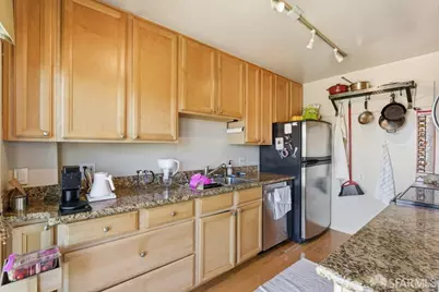 505 Corbett Avenue, San Francisco, CA 94114 - Photo 22