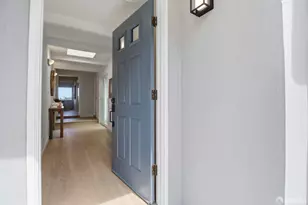 704 Alta Vista Dr, Pacifica, CA 94044 - Photo 2