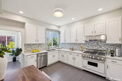 686 19th Avenue, San Francisco, CA 94121 - Photo 12