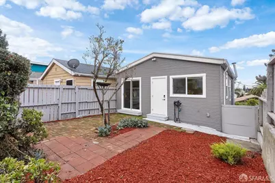 6672 Brann Street, Oakland, CA 94605 - Photo 22