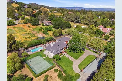 295 Pine Creek Road, Walnut Creek, CA 94598 - Photo 2