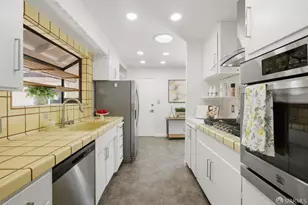 987 Pinewood Dr, San Jose, CA 95129 - Photo 14