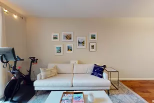 301 Crescent Ct, San Francisco, CA 94134 - Photo 2