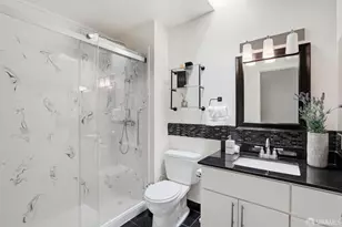 427 Lagunitas Ave, Oakland, CA 94610 - Photo 22