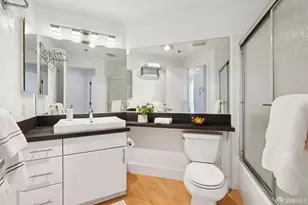 220 Lombard St, San Francisco, CA 94111 - Photo 20