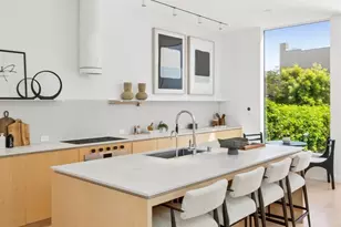 877 Treat Ave, San Francisco, CA 94110 - Photo 16