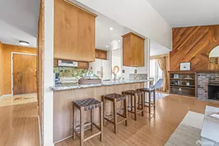 8040 Hansom Dr, Oakland, CA 94605 - Photo 20