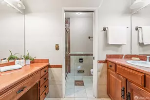 8040 Hansom Dr, Oakland, CA 94605 - Photo 28