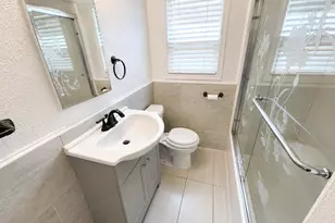 8115 Hillside St, Oakland, CA 94605 - Photo 14