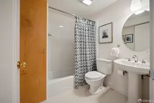 17 Paradise Ave, San Francisco, CA 94131 - Photo 32