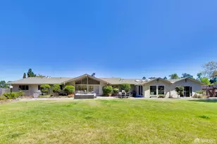 20 Mosswood Rd, Hillsborough, CA 94010 - Photo 1