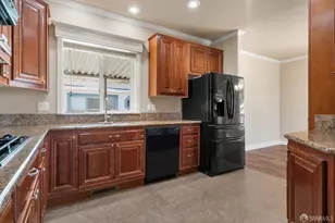 29 Yacht Ln, Daly City, CA 94014 - Photo 22