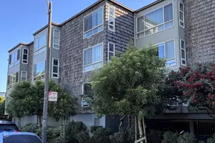 135 Red Rock Way, San Francisco, CA 94131 - Photo 32