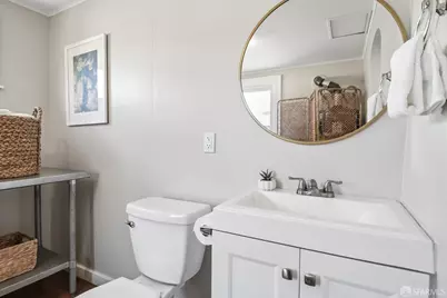 5615 Market Street, Emeryville, CA 94608 - Photo 14