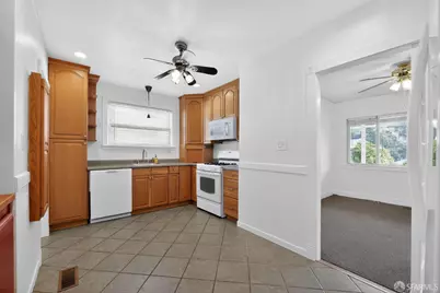 8125 Earl Street, Oakland, CA 94605 - Photo 6