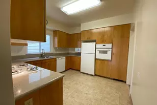 775 34th Ave, San Francisco, CA 94121 - Photo 2