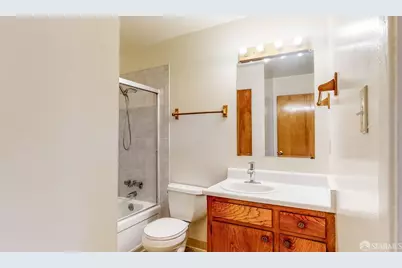 2615 Marina Boulevard, San Leandro, CA 94577 - Photo 14