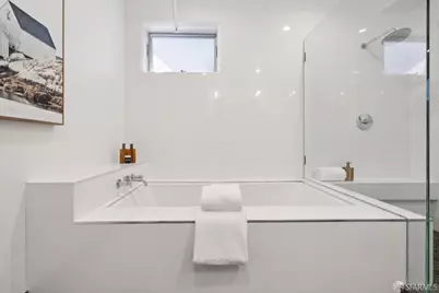 942 South Van Ness Avenue, San Francisco, CA 94110 - Photo 20
