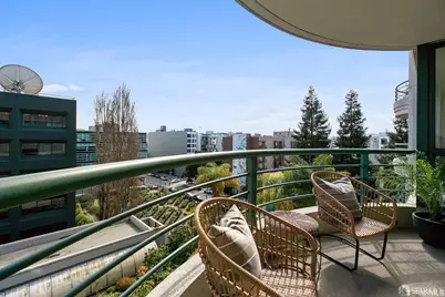 300 3rd Street #915, San Francisco, CA 94107 - Photo 2