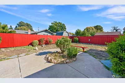3948 Majestic Drive, Concord, CA 94519 - Photo 2
