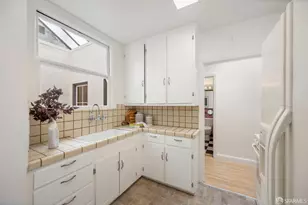 1645 7th Ave, San Francisco, CA 94122 - Photo 30
