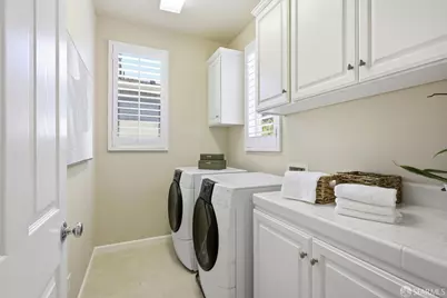 400 Live Oak Way #401, Belmont, CA 94002 - Photo 22