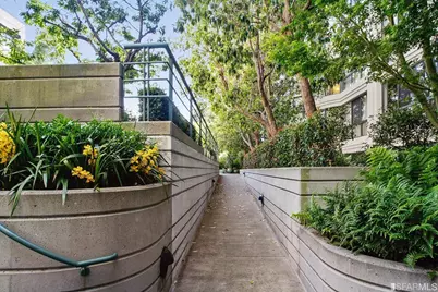 300 3rd Street #724, San Francisco, CA 94107 - Photo 28