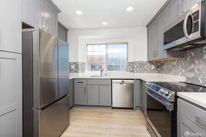 80 Silverview Drive, San Francisco, CA 94124 - Photo 12