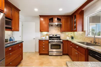 2714 Summit Drive, Burlingame, CA 94010 - Photo 18