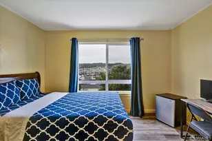 2067 Thomas Ave, San Francisco, CA 94124 - Photo 12